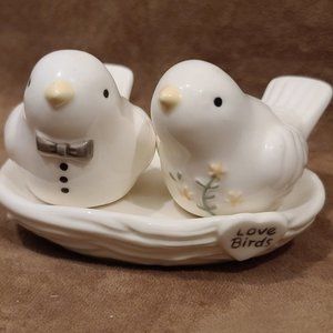 love birds salt and pepper shakers